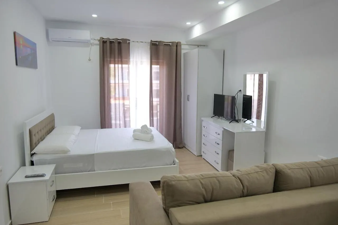 Lux Apartments Ksamil Albánie