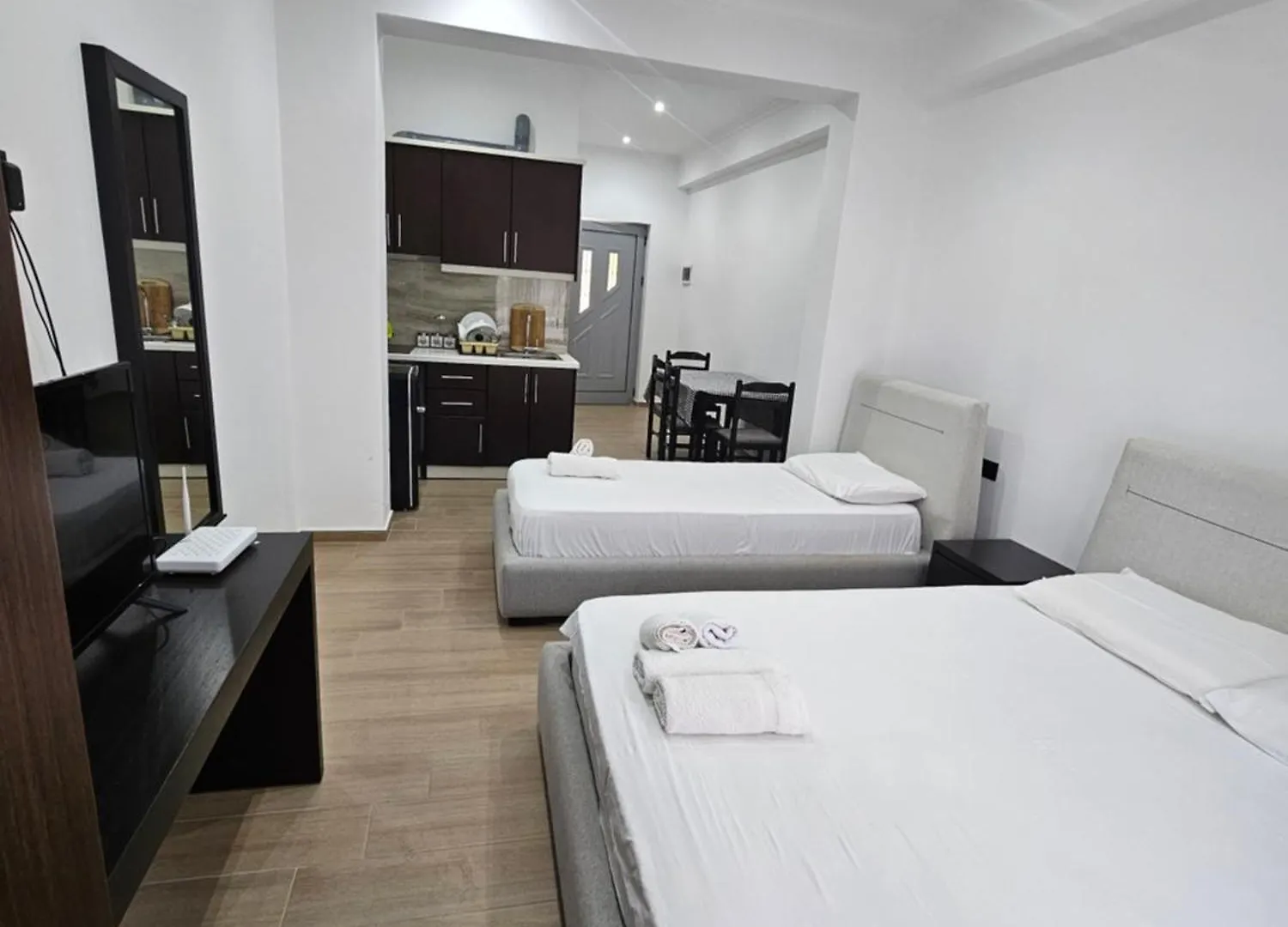 Lux Apartments Ksamil 0*,  Albánie