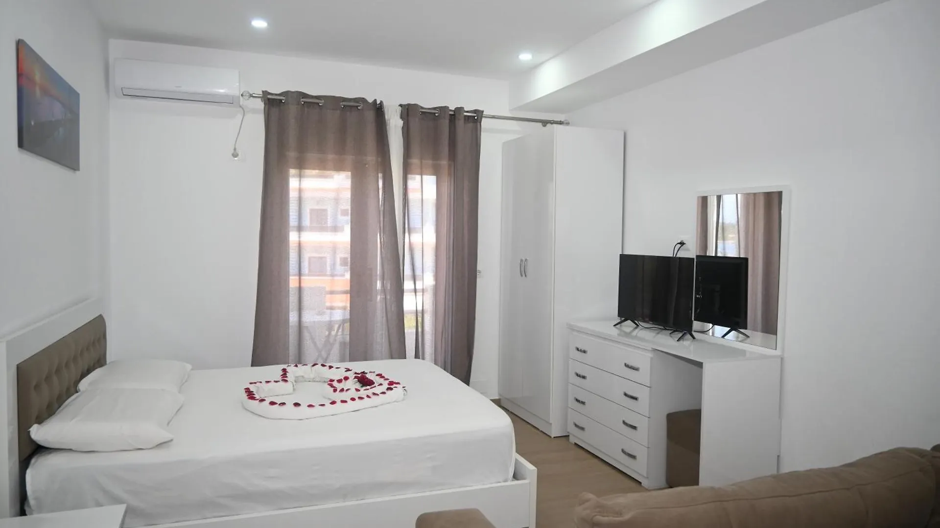 Lux Apartments Ksamil