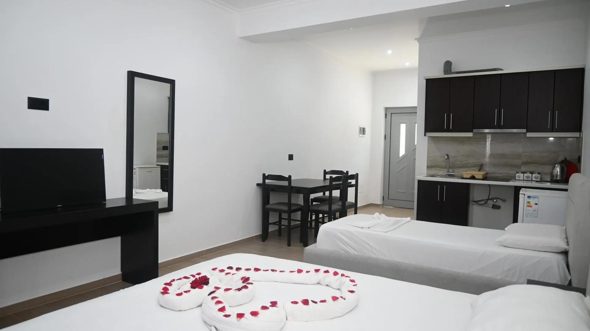 Lux Apartments Ksamil