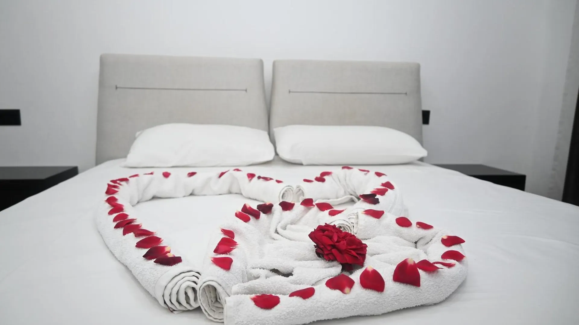 Lux Apartments Ksamil
