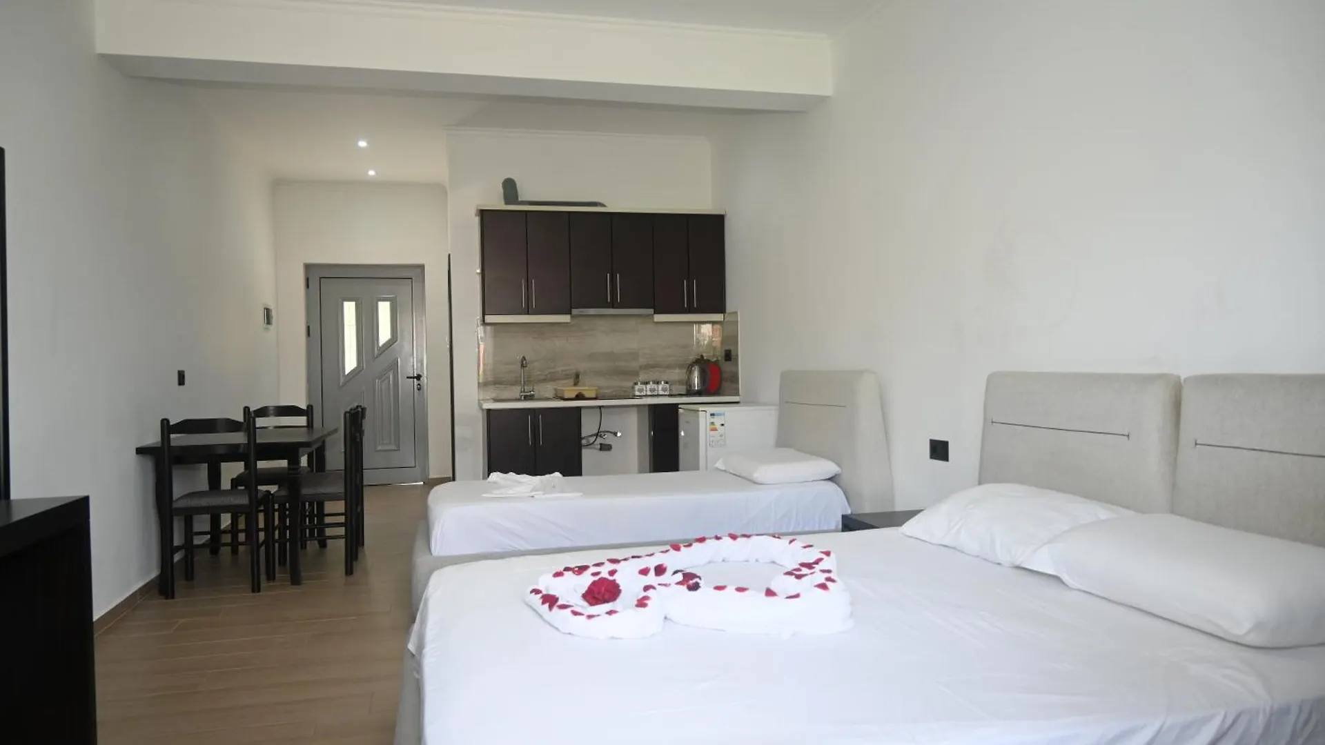 Lux Apartments Ksamil
