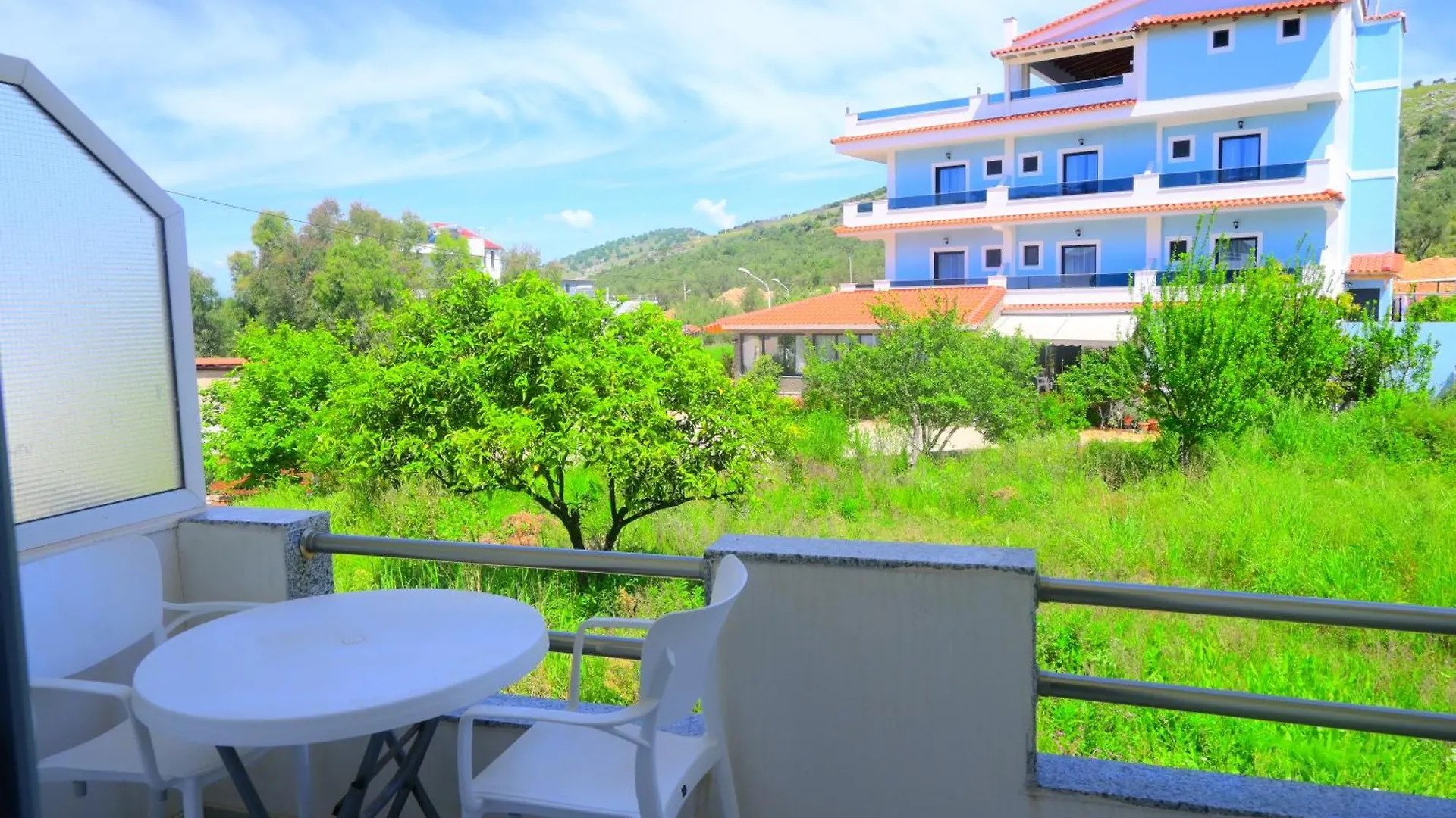 Lux Apartments Ksamil 0*,