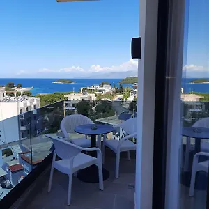 Renato Hotel